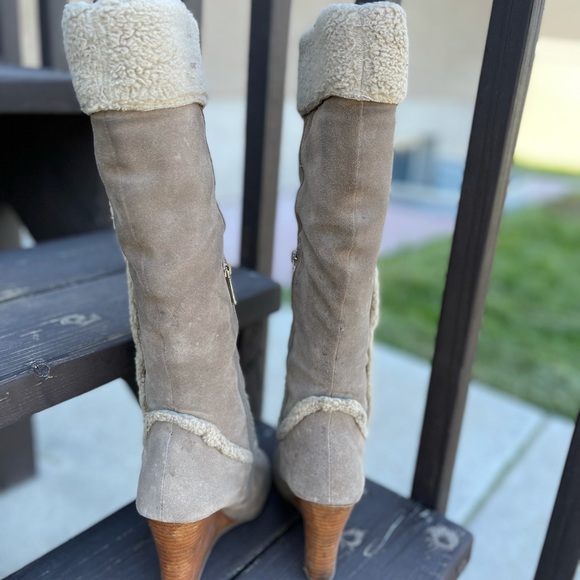 Victoria’s Secret 3.5 wedge neutral boots Sz 6 - Picture 7 of 12